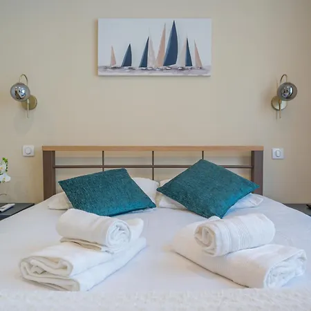 Chez Bastien * نيس